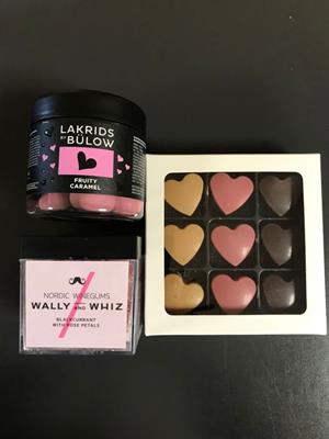 Sød gavepose med Love Lakrids, Vingummi & fyldt chokolade 